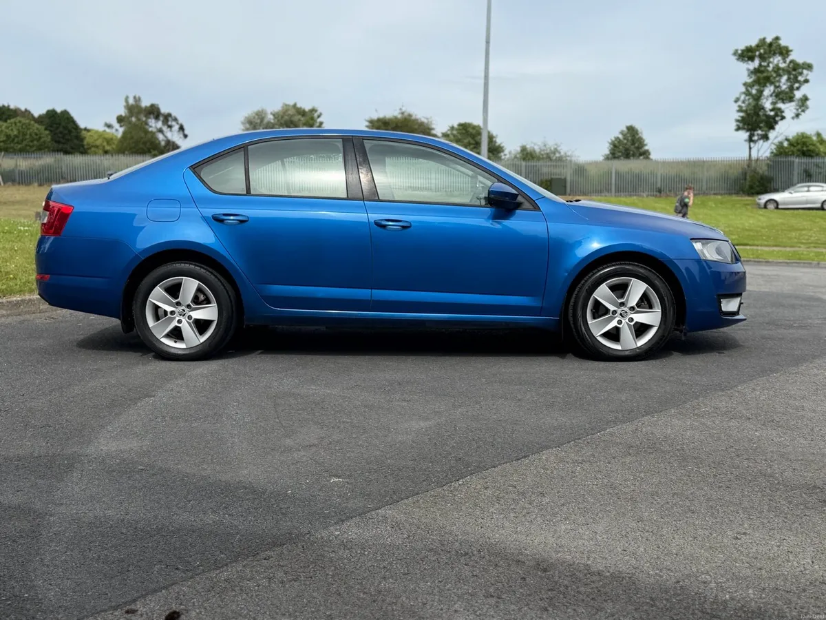 Skoda Octavia 152 Low Kms!!! New NCT - Image 4