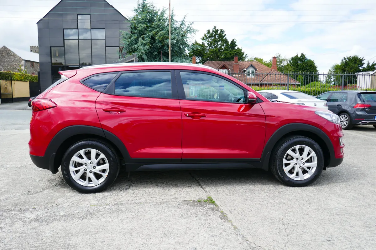 192, HYUNDAI TUSCON IX35 EXECUTIVE 1.6 5DR - Image 4
