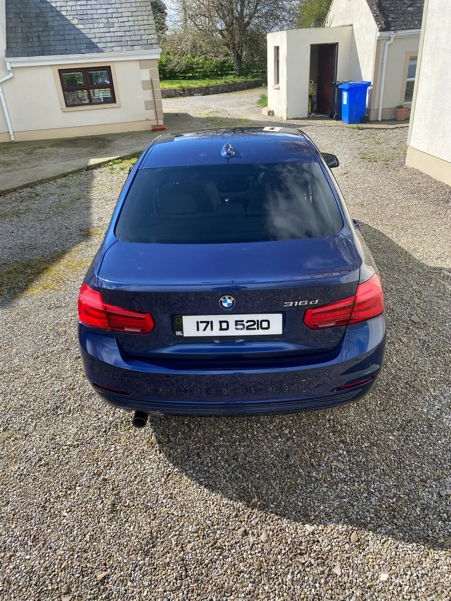 BMW 3-Series 316D 2017 - Image 4