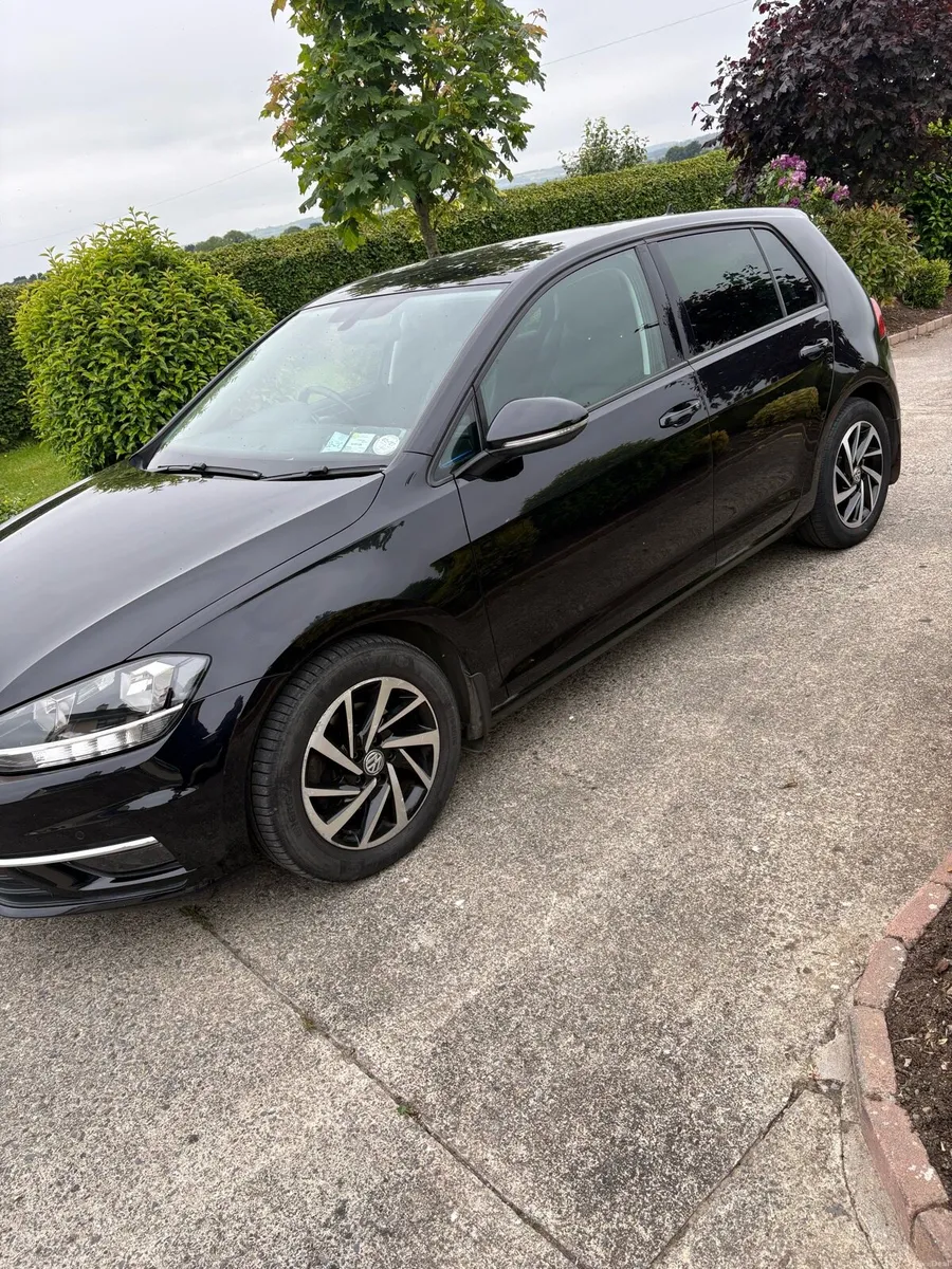 VW GOLF DIESEL 201 reg IRISH not estate - Image 3