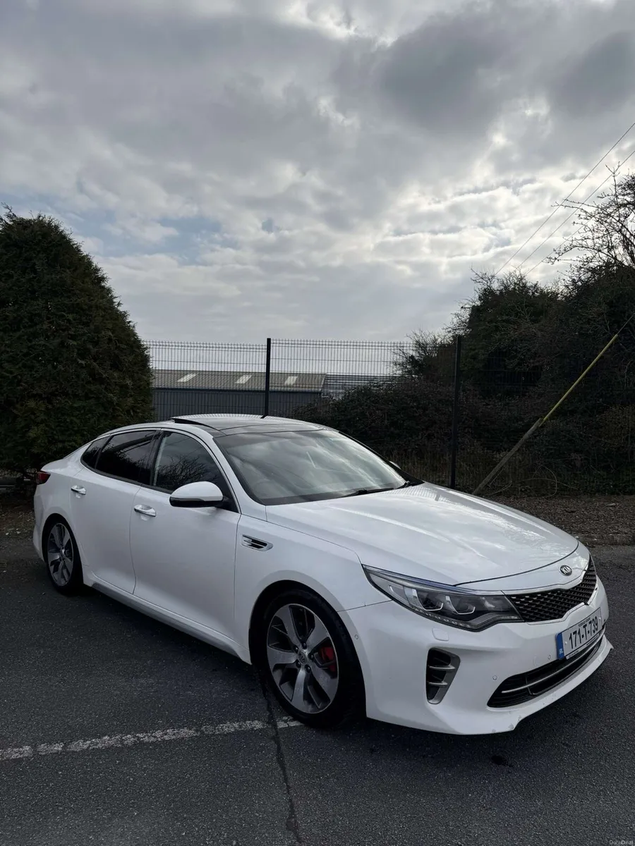 2017 Kia optima gt line - Image 2