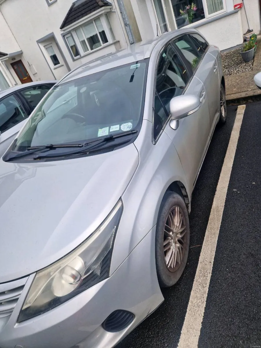 2012 toyota avensis d4d - Image 3