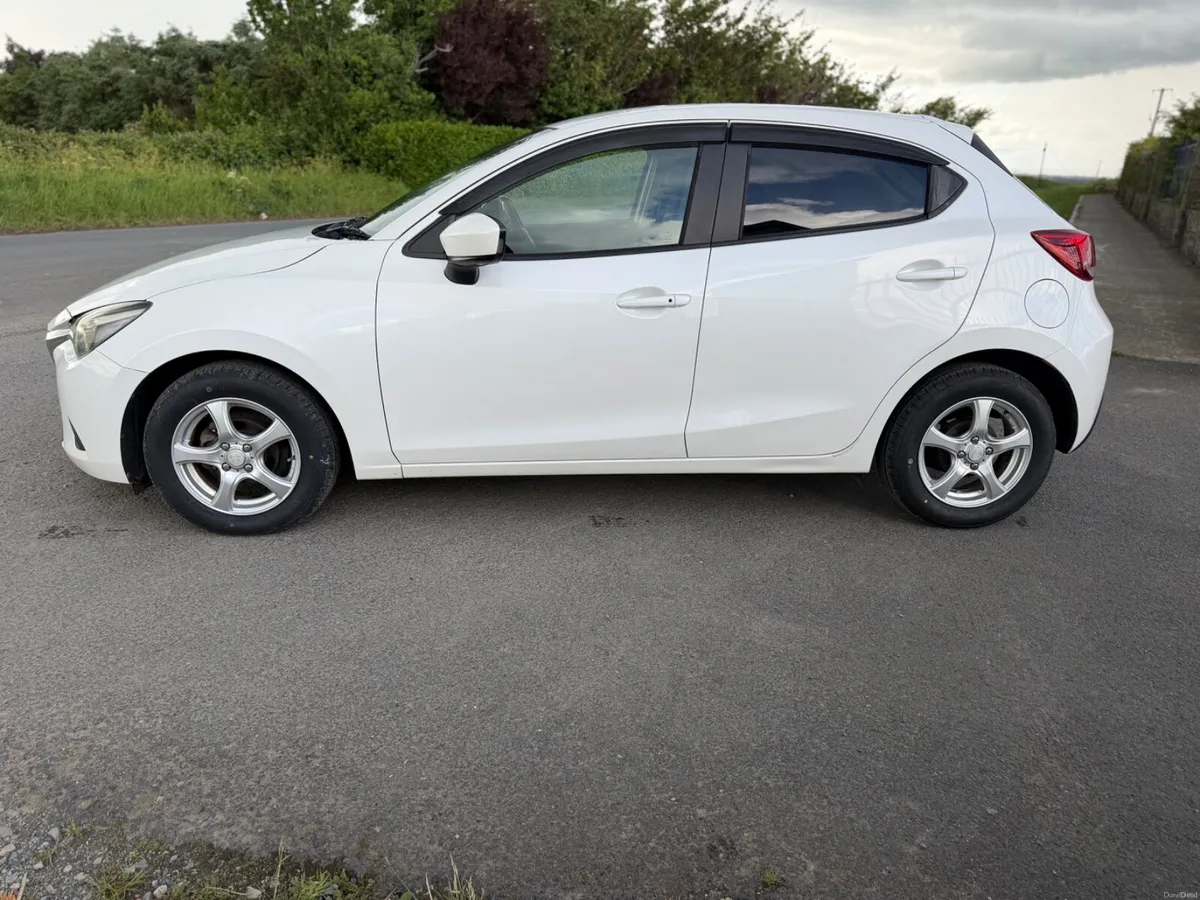 151 Mazda Demio 1.3 Petrol Automatic New Import - Image 4