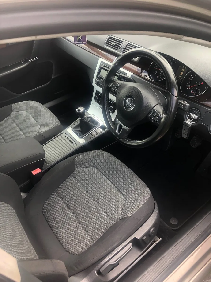 2012 Vw Passat 1.6 TDI Comfortline - Image 5