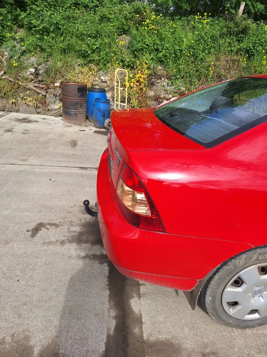 Toyota Corolla - Image 4