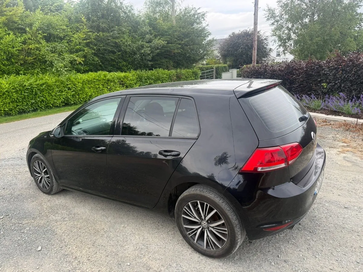 Volkswagen Golf 2013 diesel - Image 4