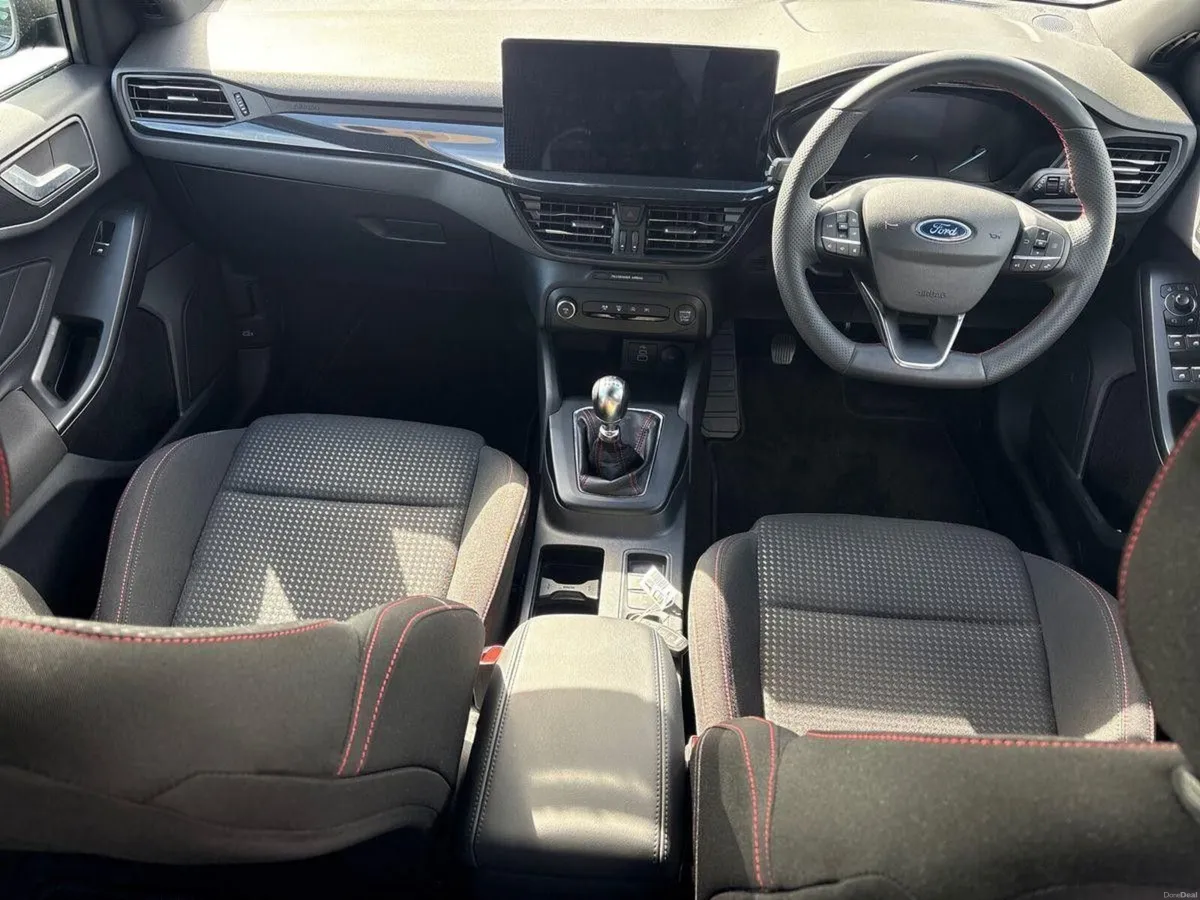 Ford Focus 1.0L EcoBoost 125PS ST-Line - Image 2