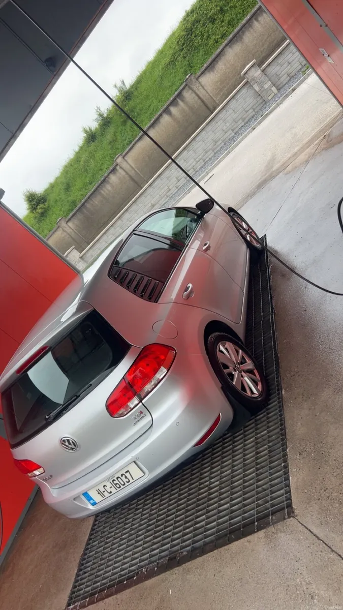 Volkswagen Golf 2011 - Image 3