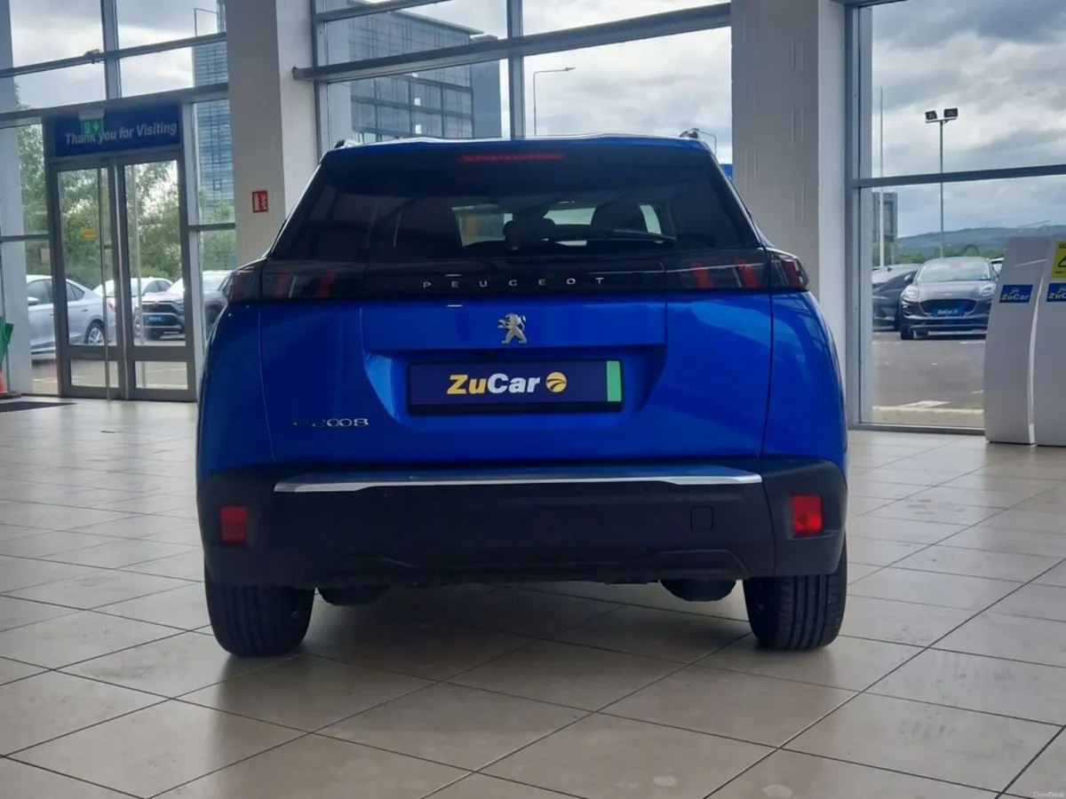 Peugeot 2008 Electric 136bhp (50 kWh) Allure - Image 4