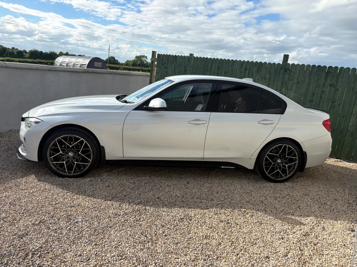BMW 3-Series Sport - Image 2