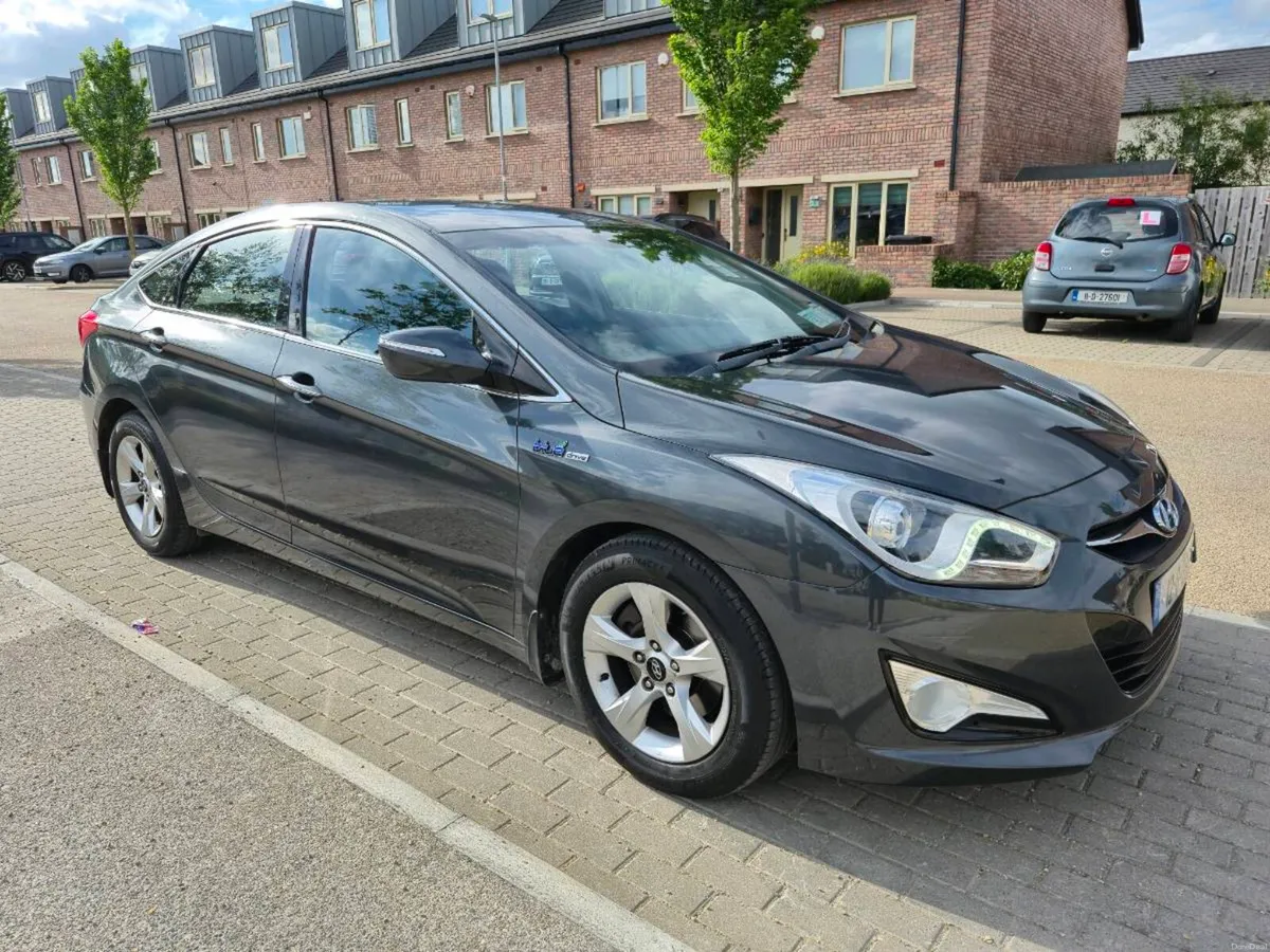 2012 Hyundai I40 Executive * Long NCT 08/27 * - Image 1
