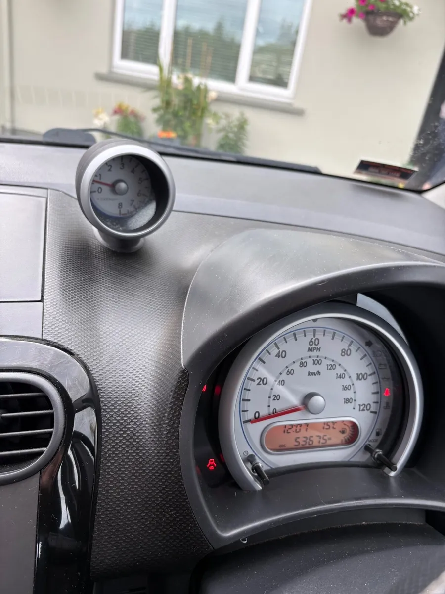 Suzuki Splash 2012 - Image 1