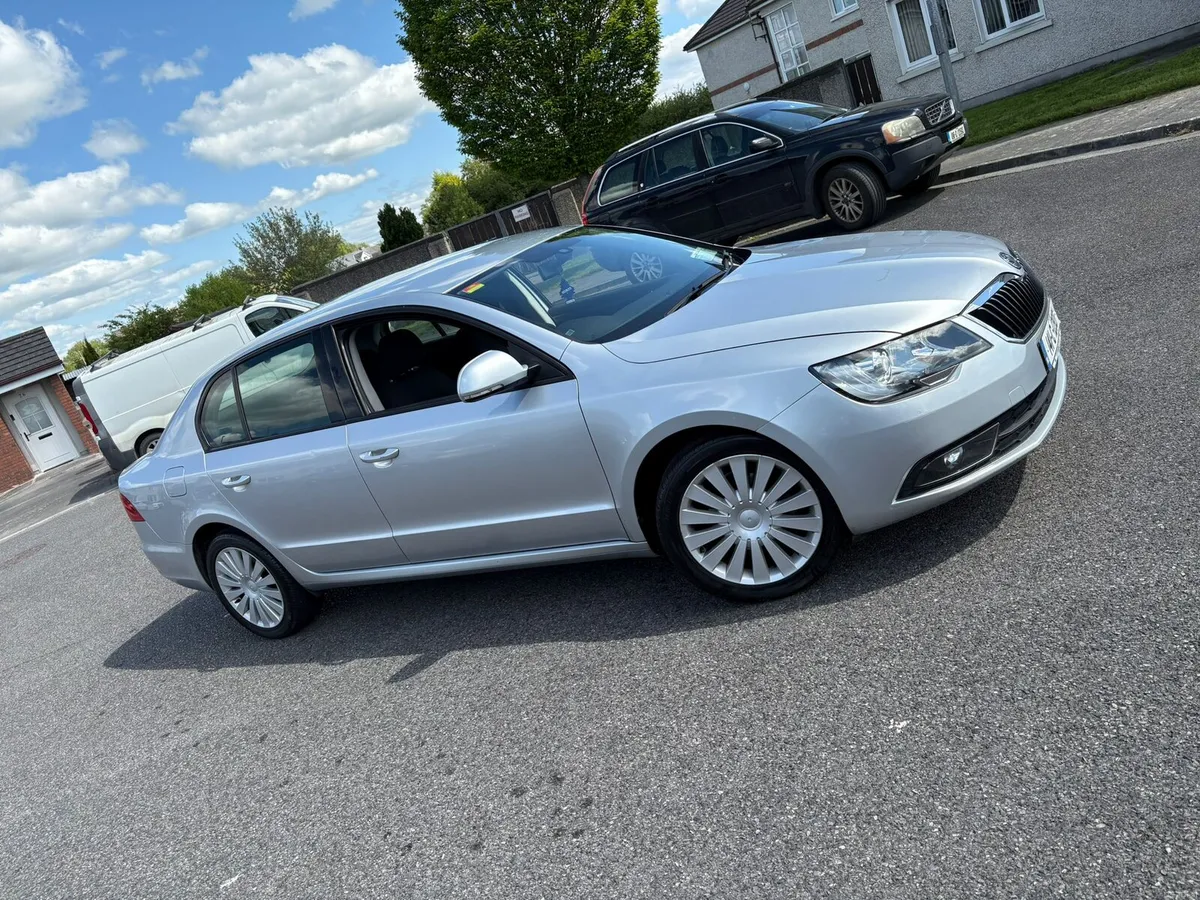 Skoda Superb - Image 2