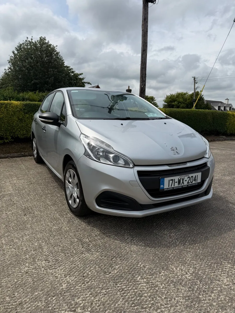 Peugeot 208 2017 - Image 1