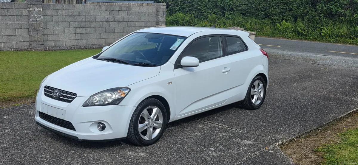 Kia Ceed 2011 - Image 6