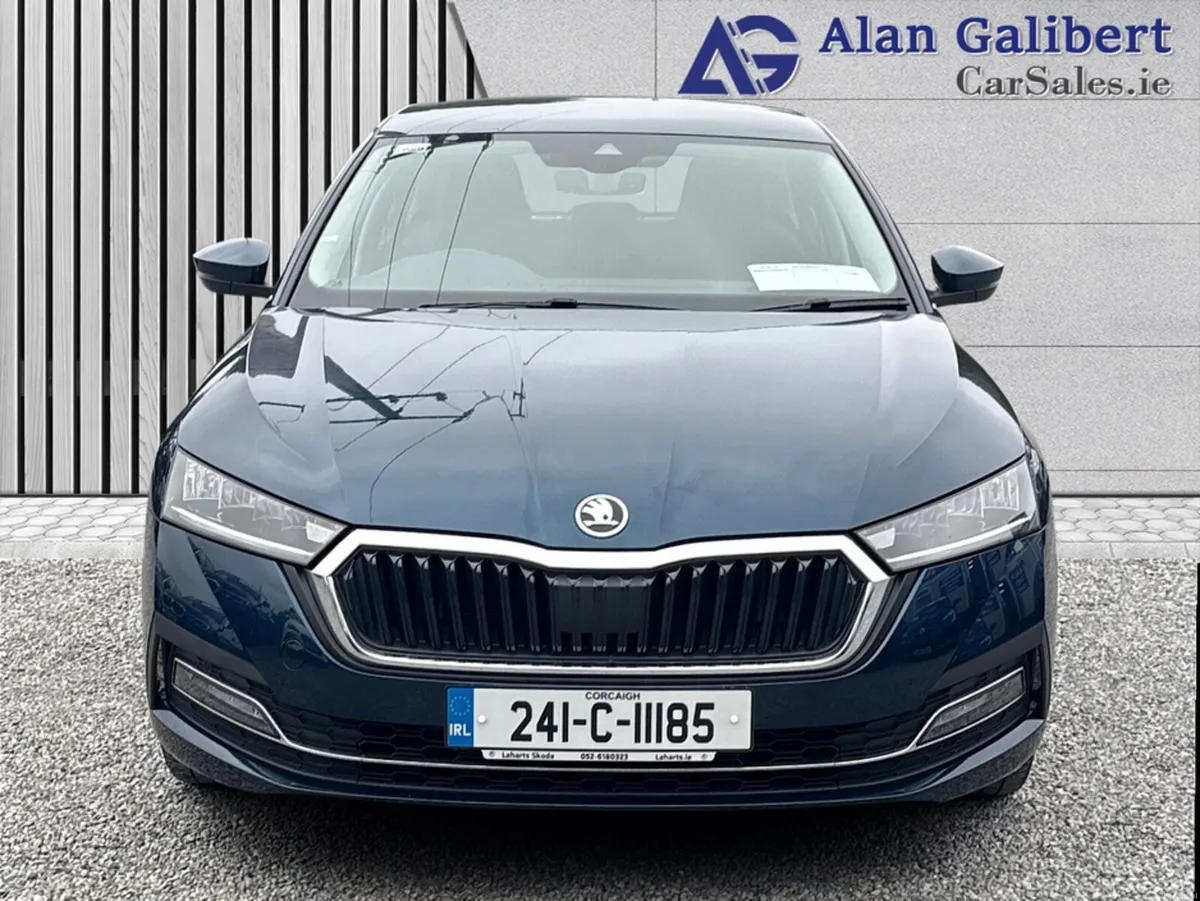 Skoda Octavia STYLE 2.0 TDI Automatic - Image 4