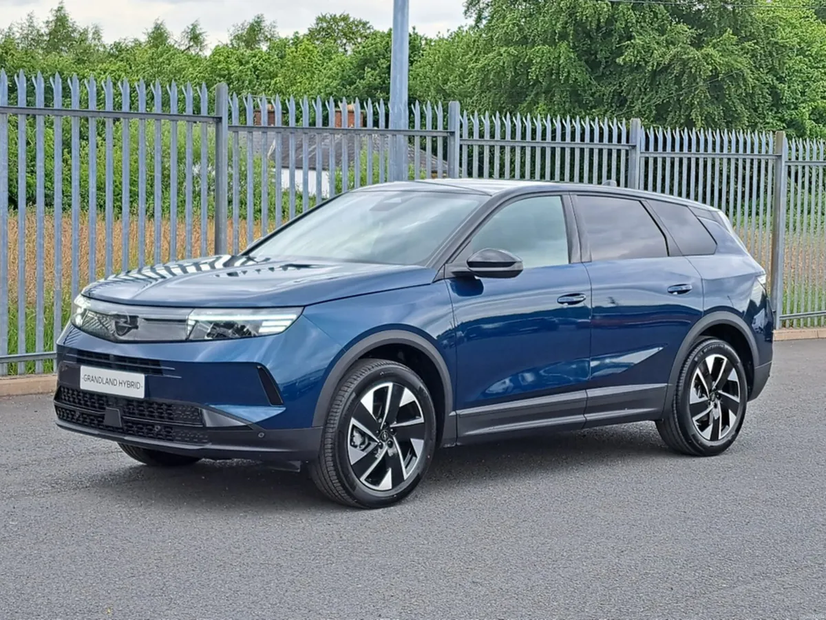 Opel Grandland GS 136BHP MILD HYBRID AUTOMATIC **T - Image 6