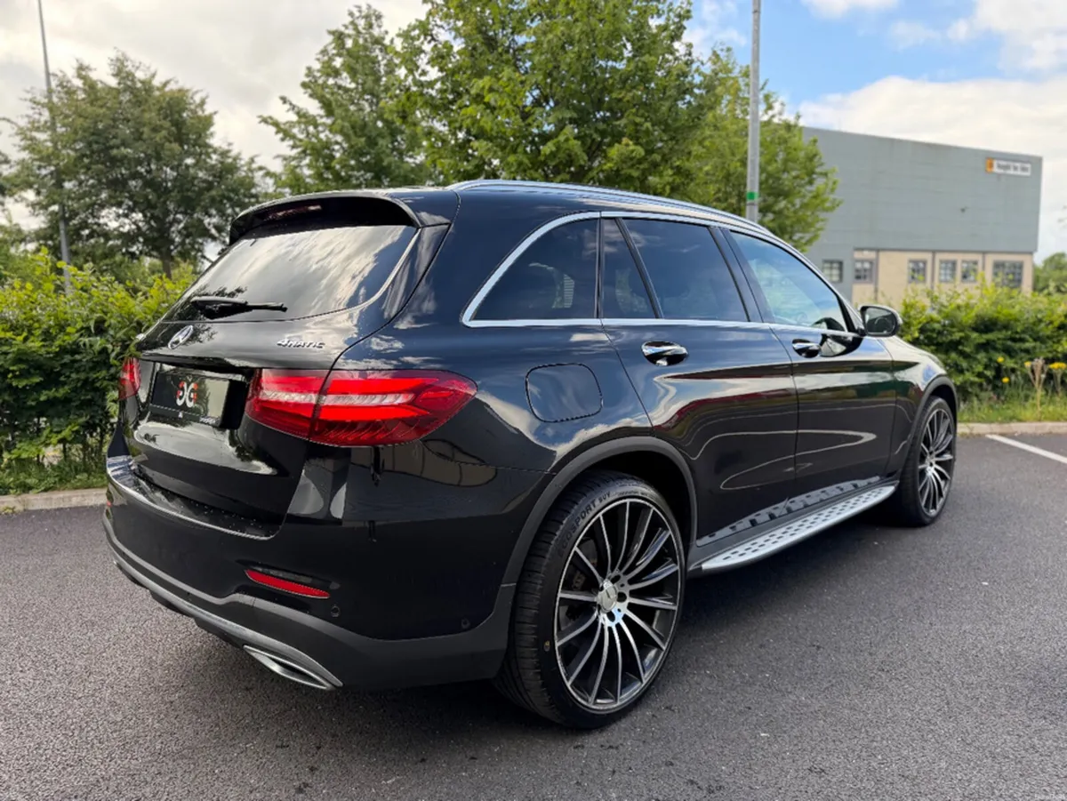 Mercedes-Benz GLC GLC250D AMG PREMIUM PLUS 4MATIC - Image 5