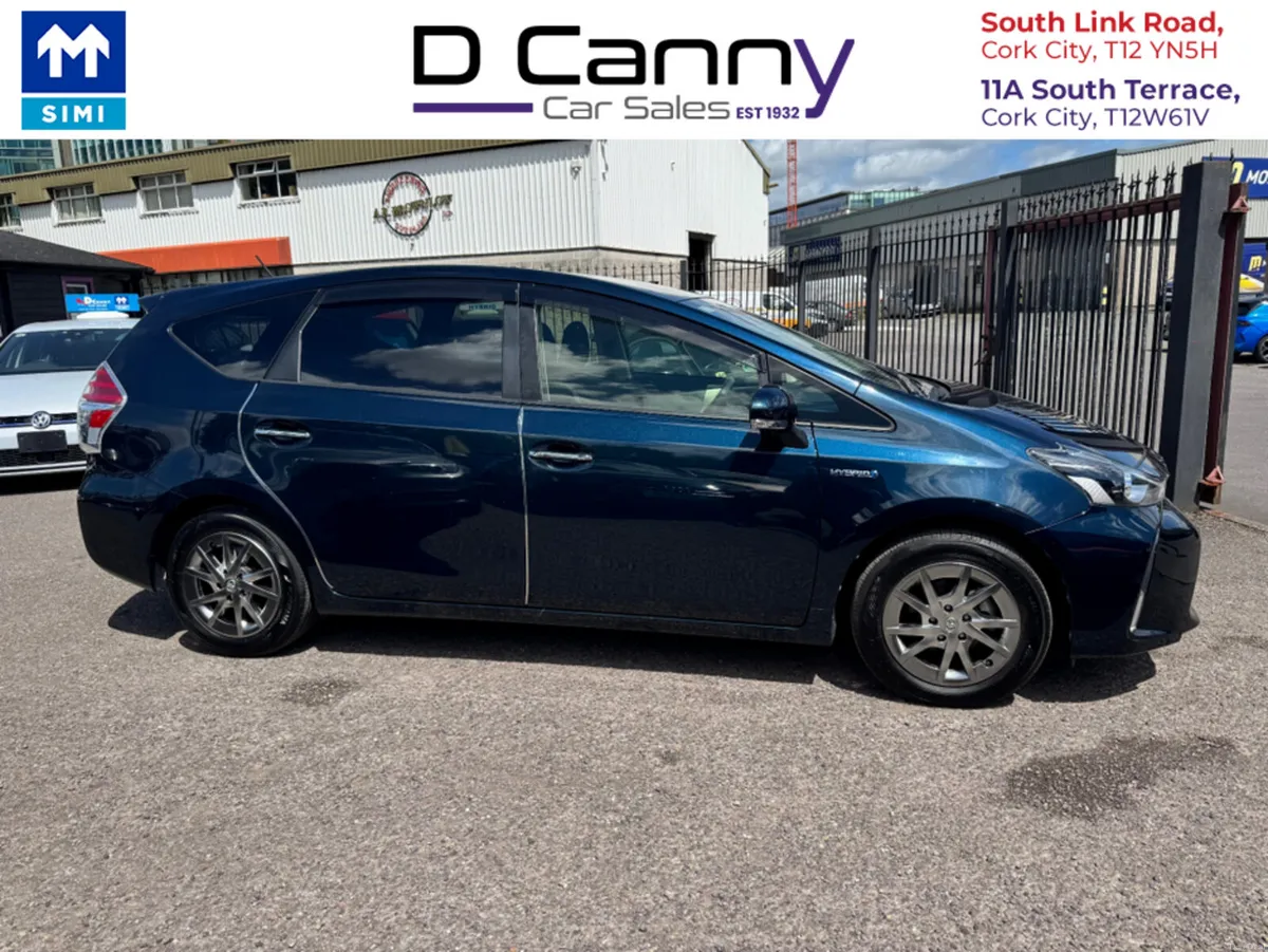 Toyota Prius 7 seater Petrol Hybrid Automatic - Image 4