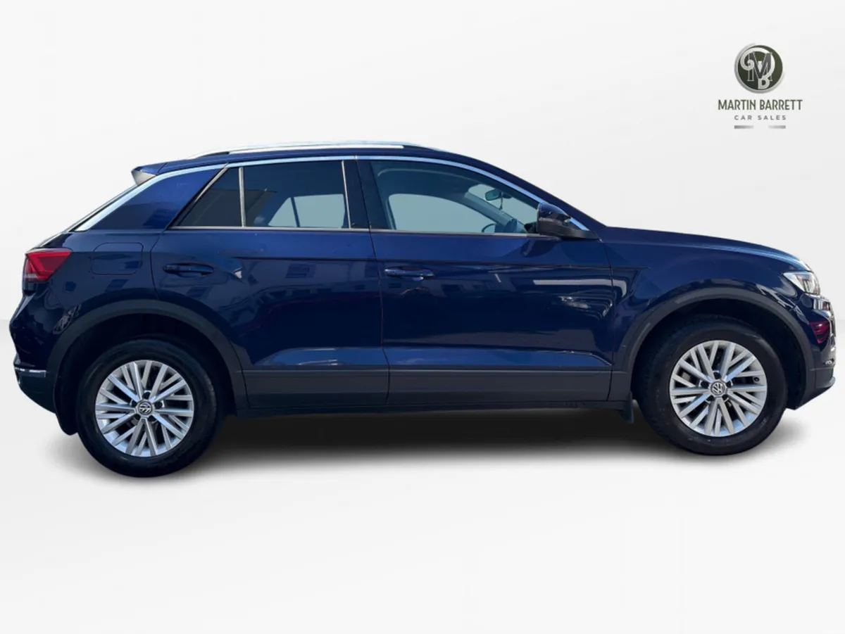 Volkswagen T-Roc DESIGN 1.0 TSI MANUAL 6SPEED FWD - Image 4