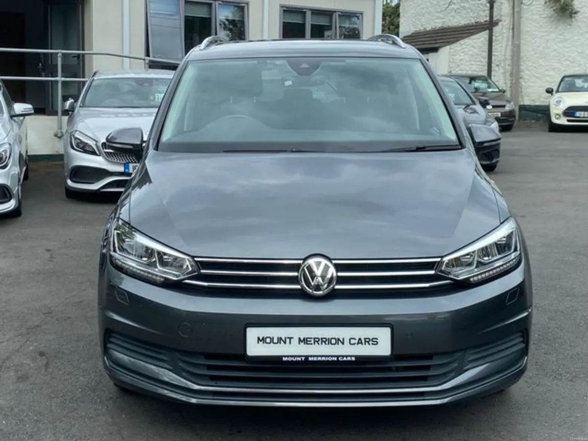 Volkswagen Touran Auto Comfortline Tiny Mileage - Image 3