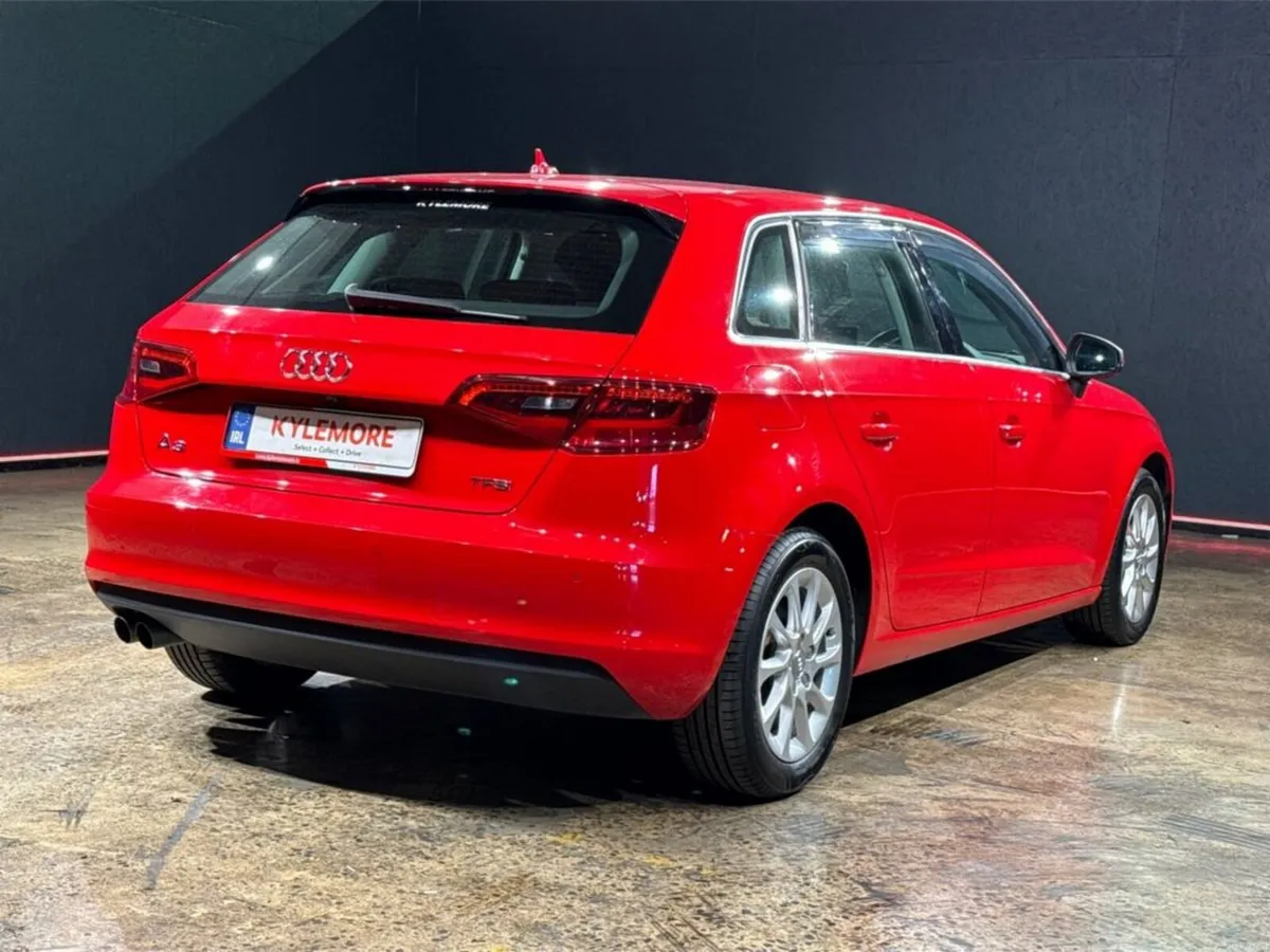 Audi A3 1.4 TFSI AUTOMATIC - FACTORY ALLOYS - REVE - Image 4