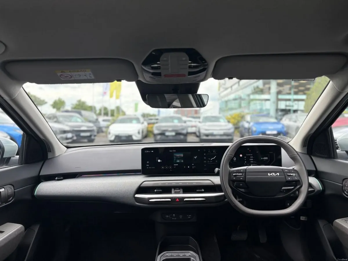 Kia EV4 Fastback Earth 3 (Range 612 km) - Image 2
