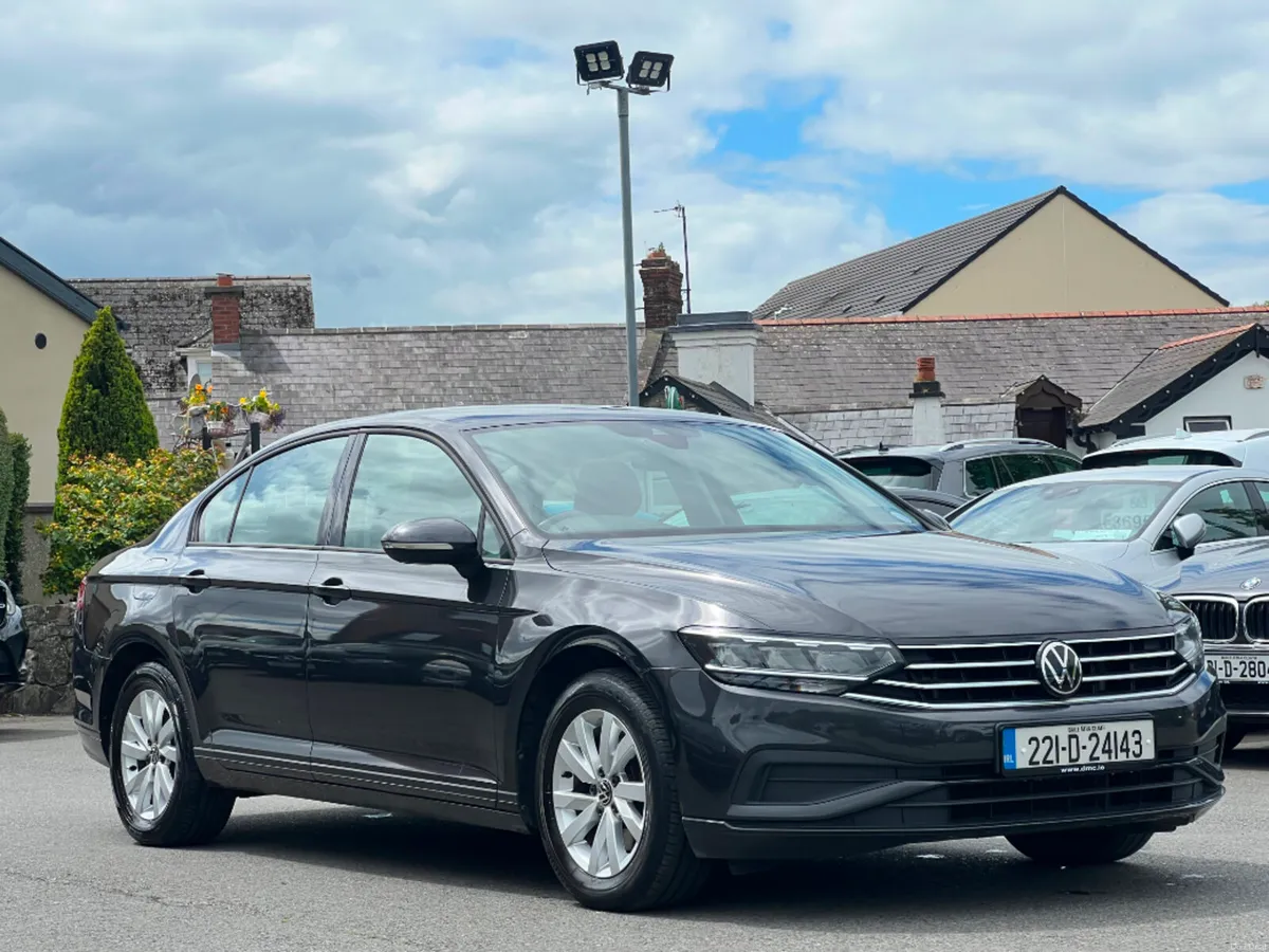Volkswagen Passat 2.0TDI 150BHP *IRISH CAR & FSH* - Image 4