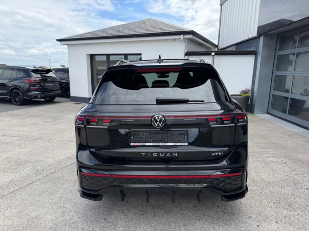 Volkswagen Tiguan R-LINE TSI PHEV - Image 3