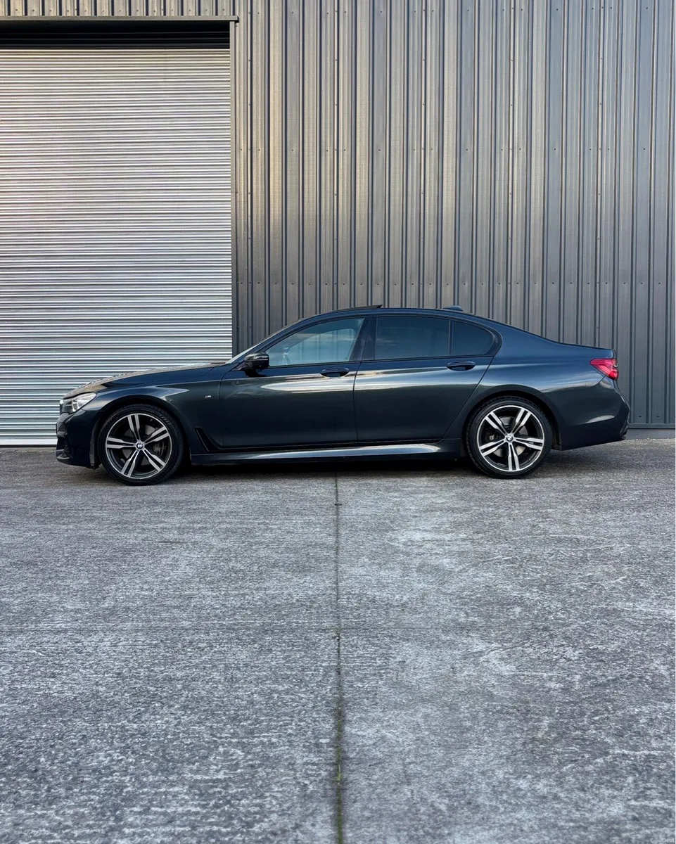 2017 (171) BMW 730D MSport X-Drive (Huge Spec) - Image 4