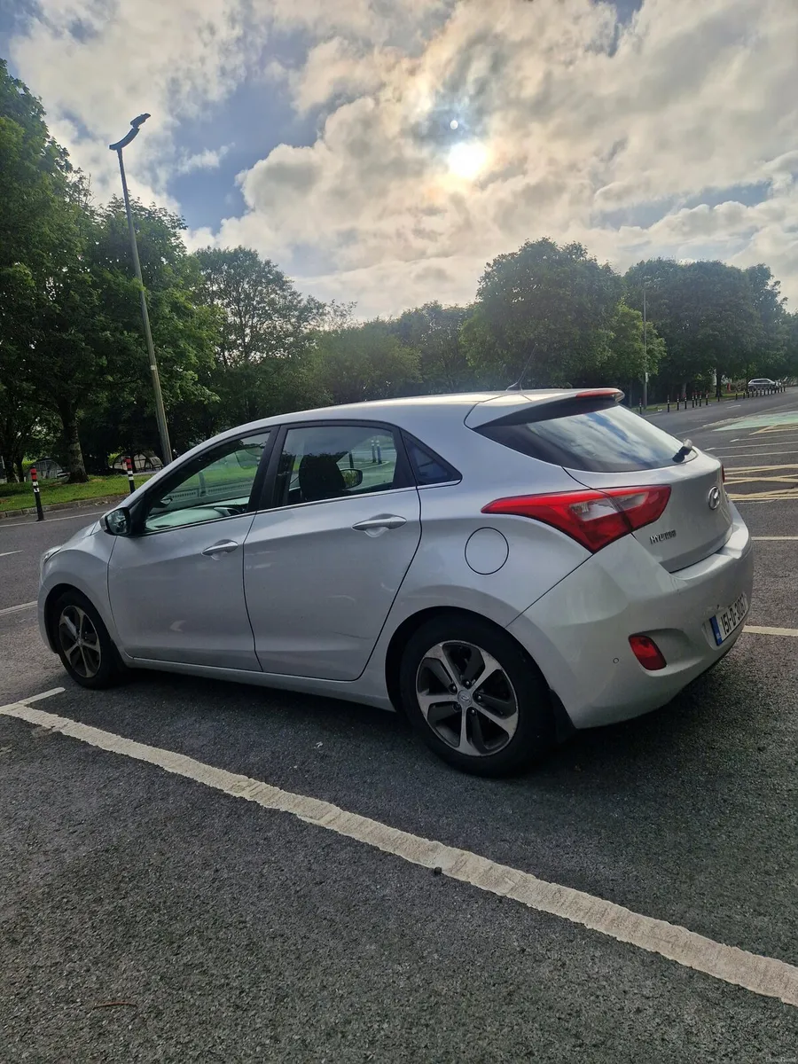 Hyundai i30 2015 - Image 2
