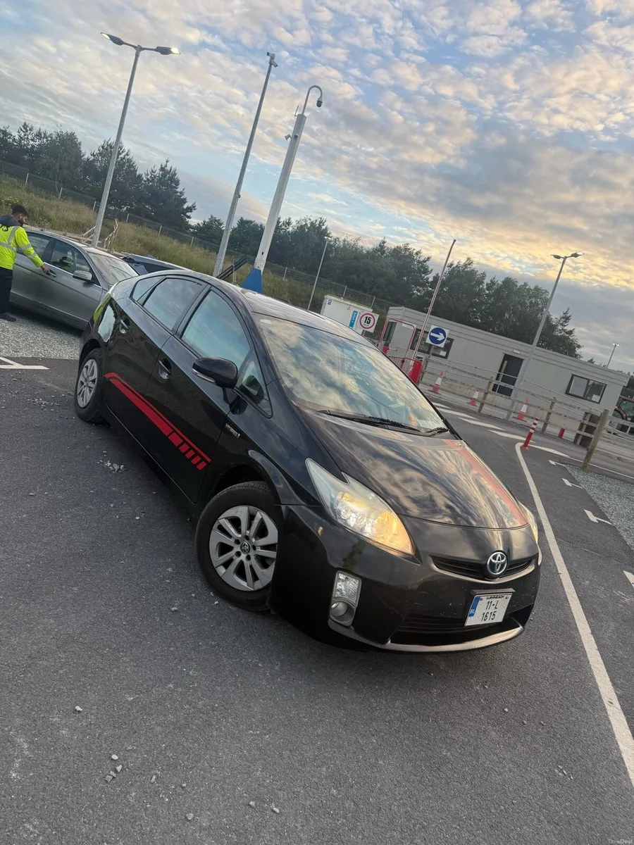 Toyota Prius 2011 Low mileage New NCT - Image 2