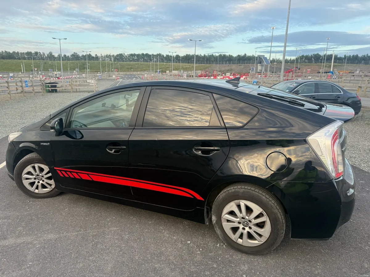 Toyota Prius 2011 Low mileage New NCT - Image 4
