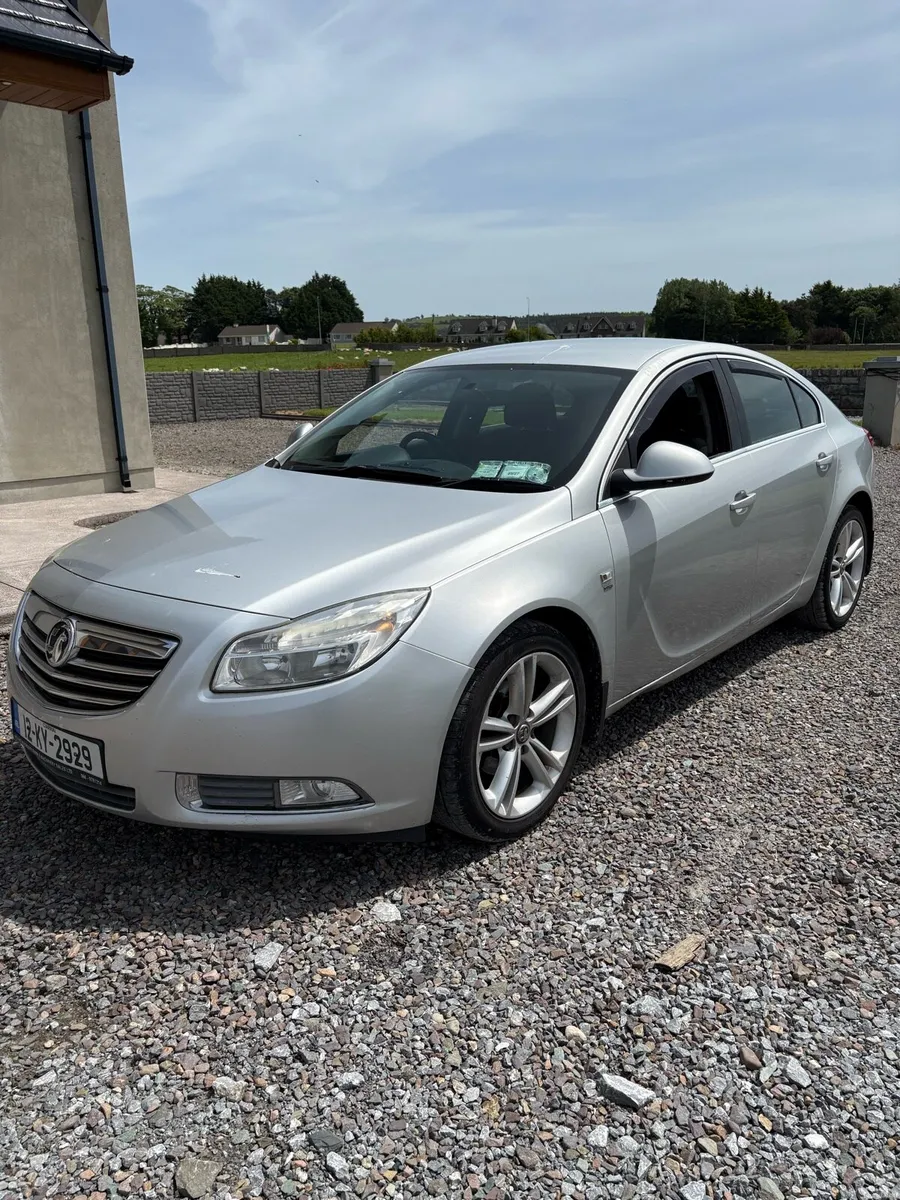 2012 Opel insignia - Image 2