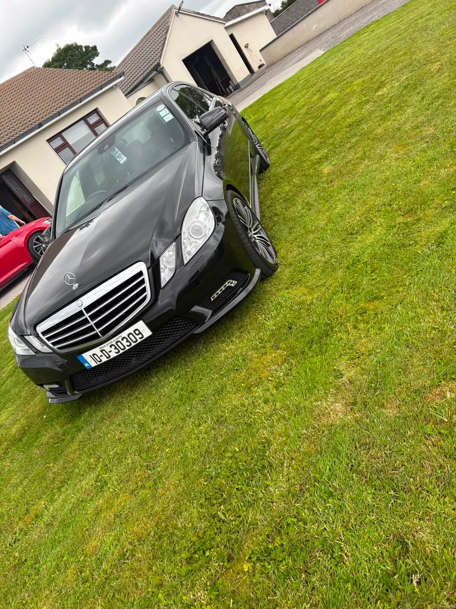 Mercedes E350 AMG Sport C6 - Image 3
