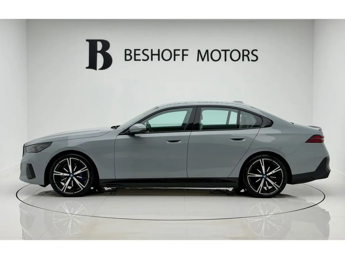 BMW i5 40 M-SPORT PRO=HUGE SPEC//IVORY INTERIOR//A - Image 2