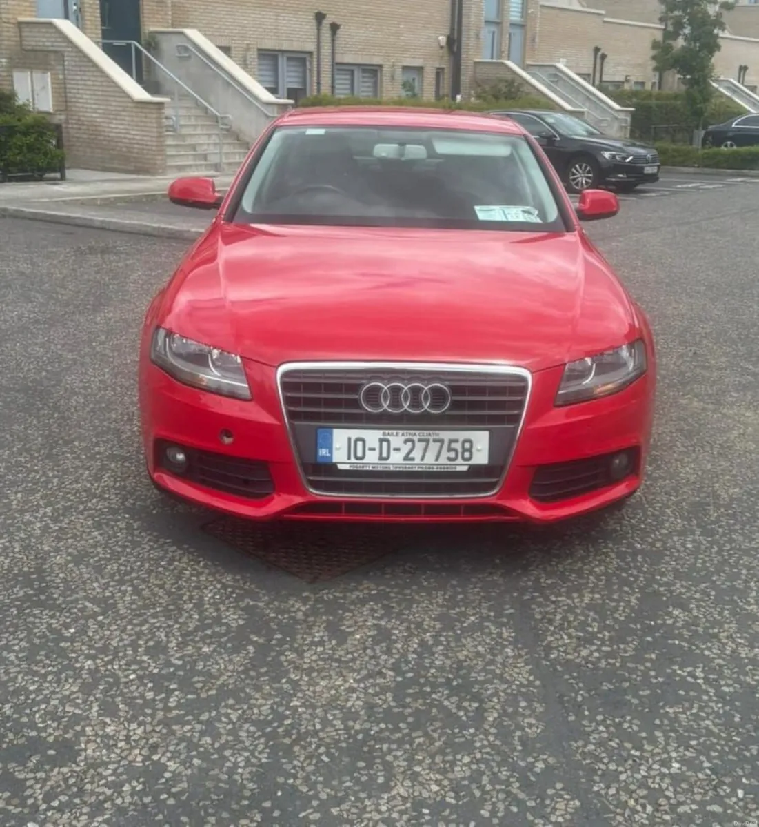 2010 Audi A4 beautiful car - Image 1