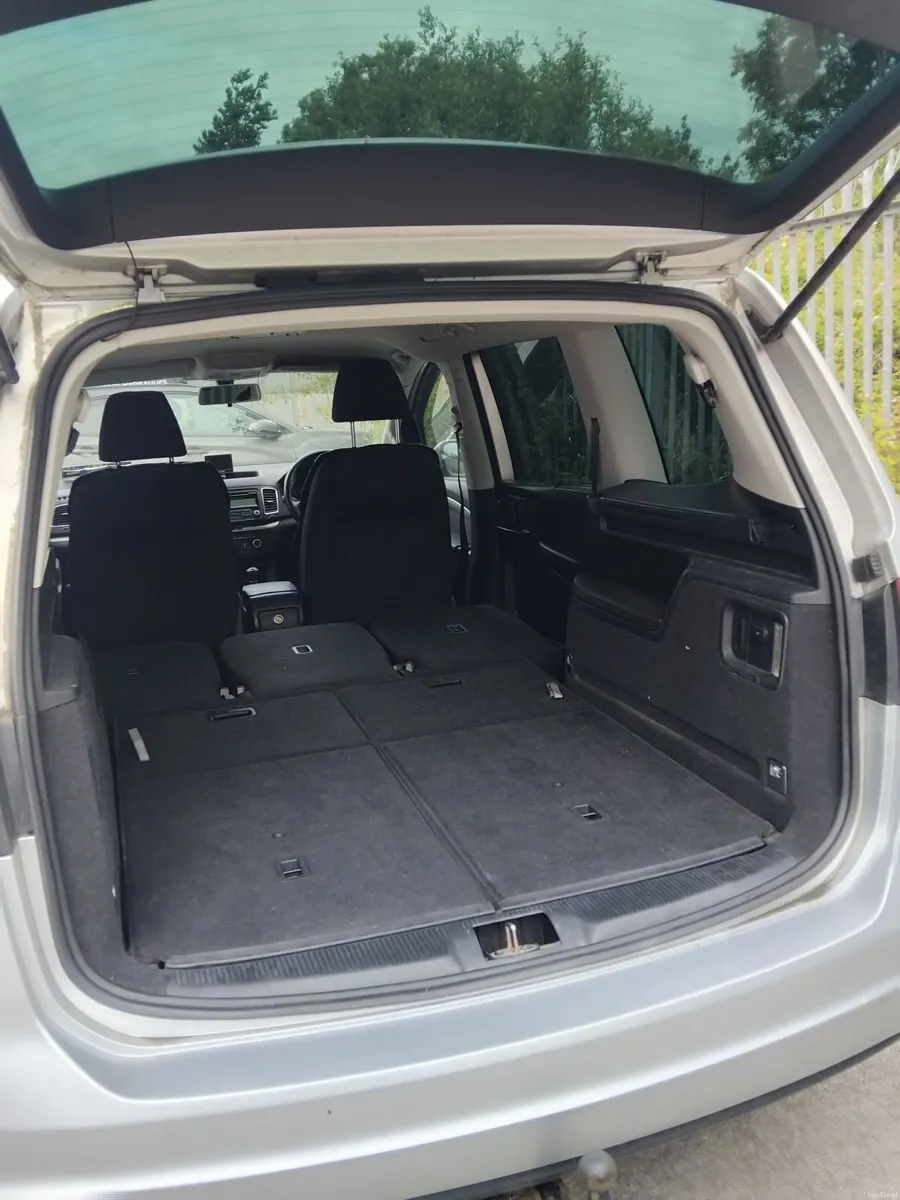 Volkswagen Sharan 2011 - Image 5