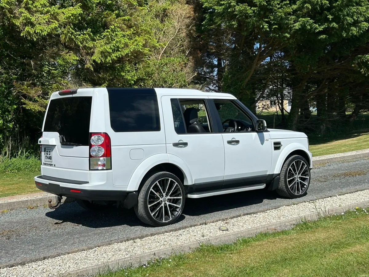 Land Rover Discovery Crew-cab - Image 2