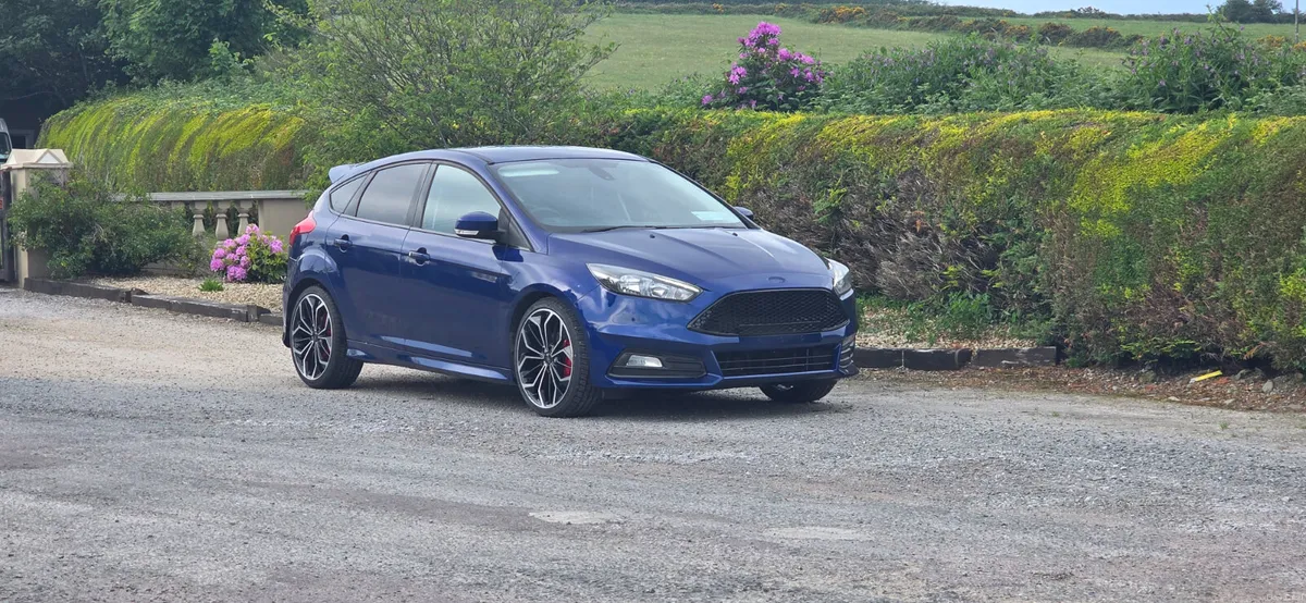 Ford Focus ST-Line 1.5 Diesel - Image 3