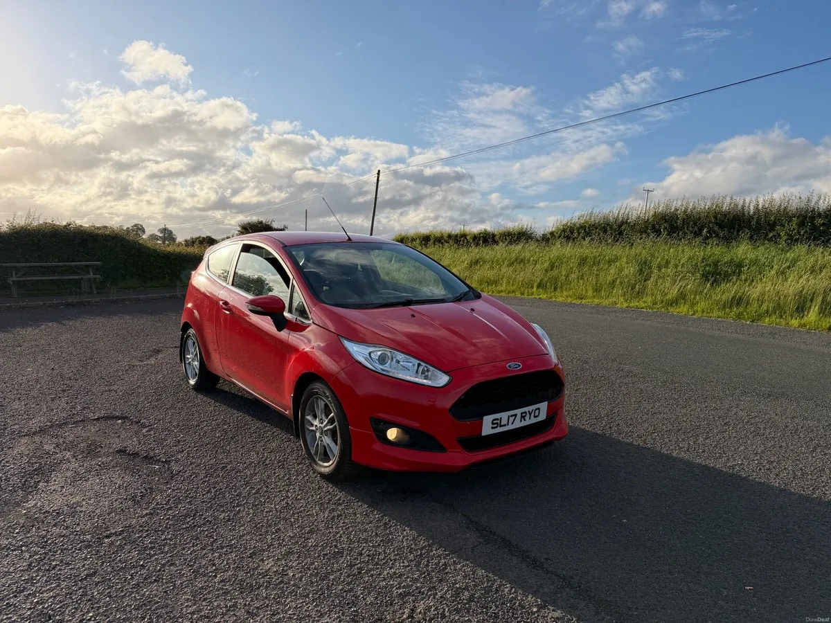 2017 Ford Fiesta Zetec 1.2 - Image 1