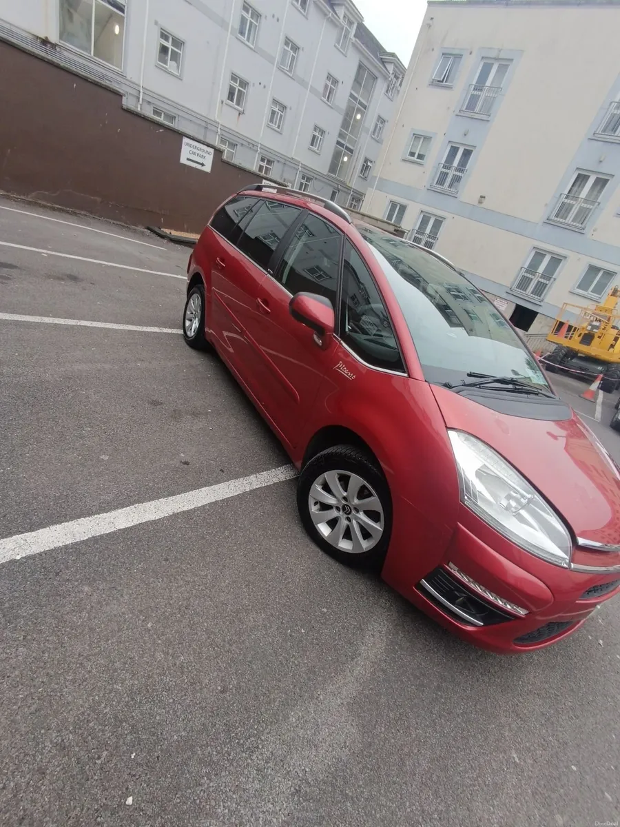 Citroen C4 Picasso 2011 - Image 1
