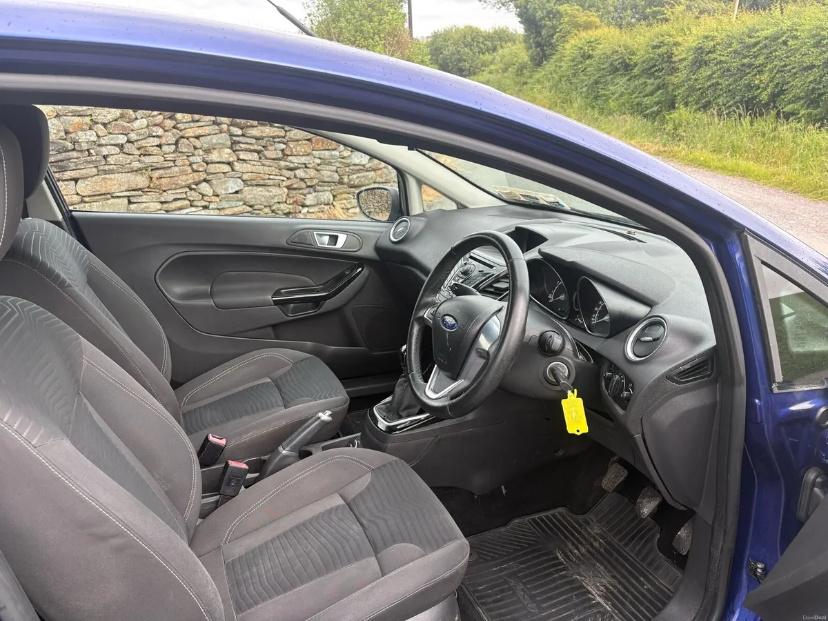 Ford fiesta(15 months nct) (full service history) - Image 5