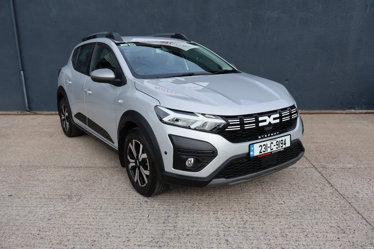 Dacia Sandero Stepway Journey Huge Spec 'As New' - Image 3