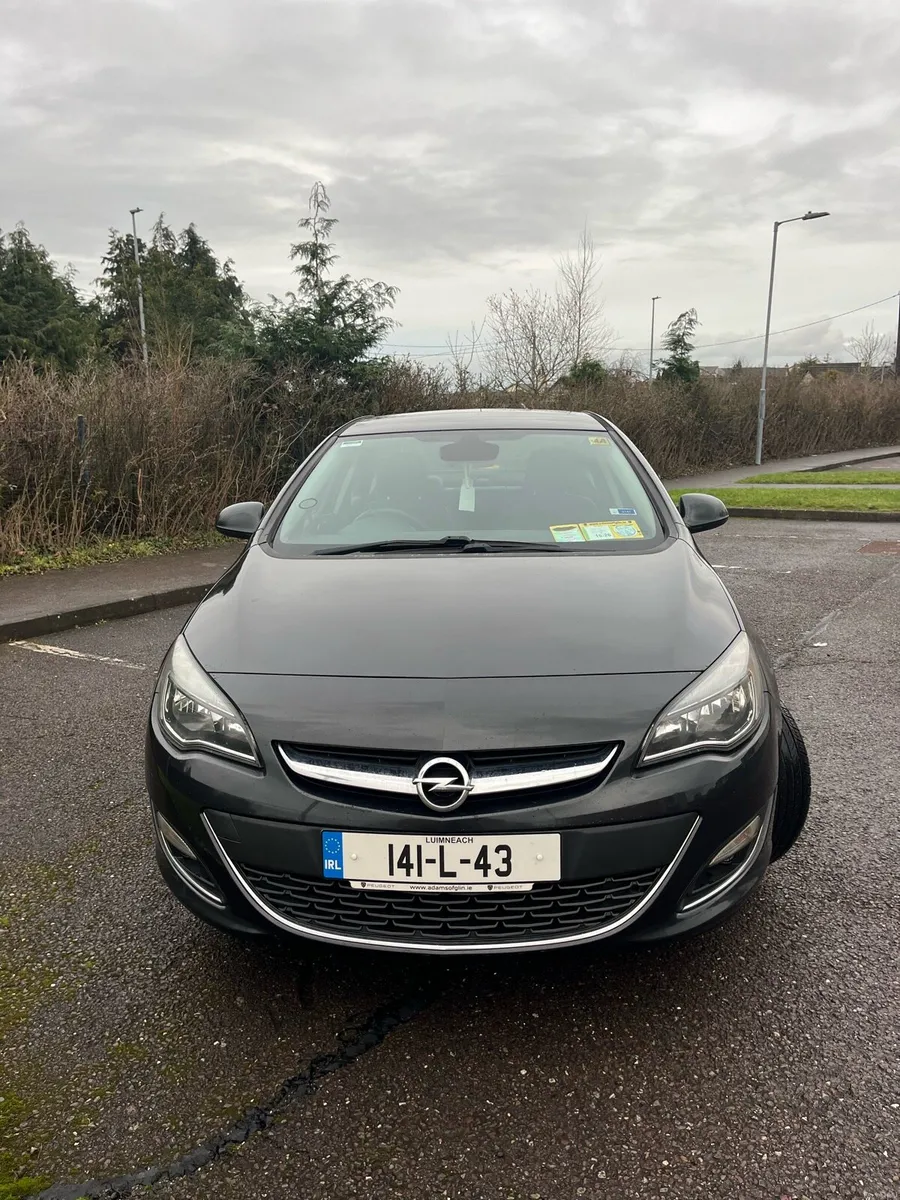 car - Image 1