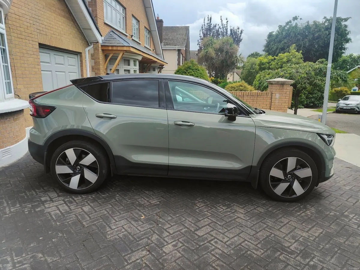 Volvo C40 2022 Twin Motor AWD 408 hp 78 kWh - Image 1