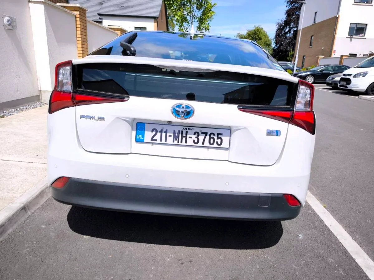 2021 Toyota Prius safety Plus II Extra sensors - Image 4