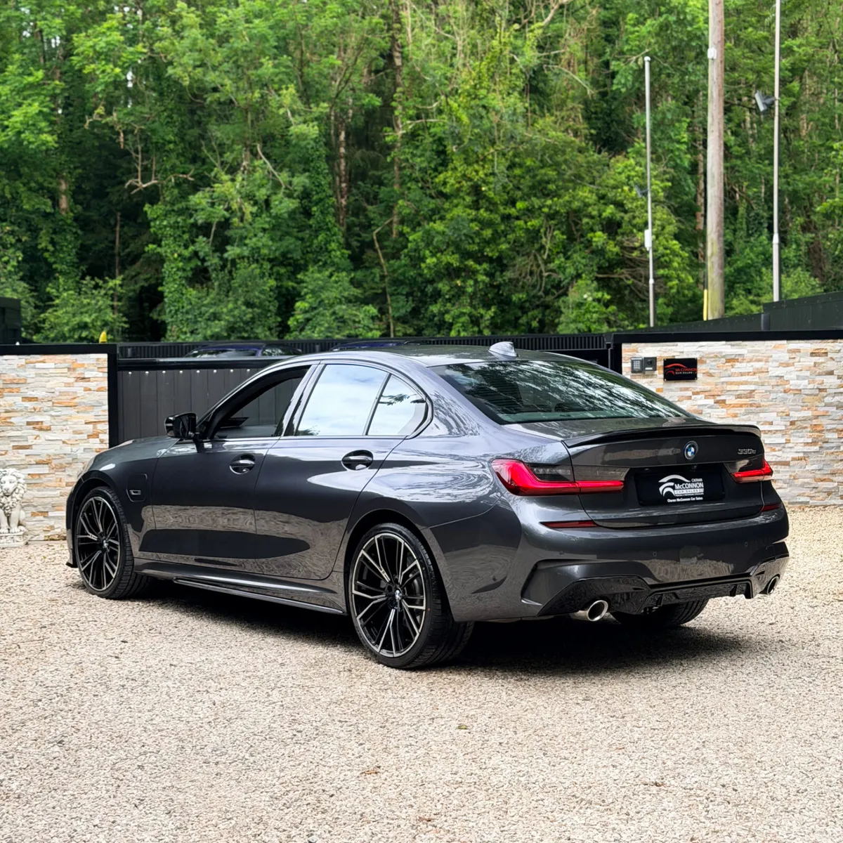 BMW 3-Series 2022 - Image 3