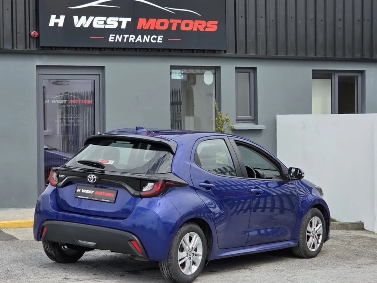 Toyota Yaris 1.5 LUNA M/D 4DR A AUTO - Image 3