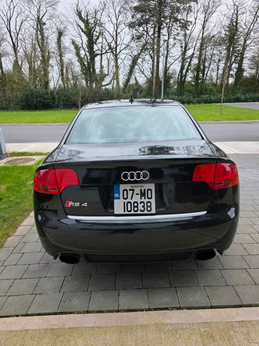 Audi RS4 B7 - Image 4